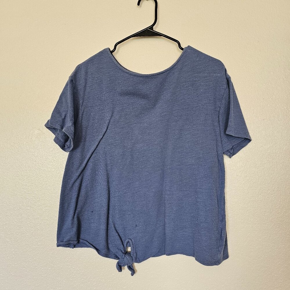 Blue knotted tee